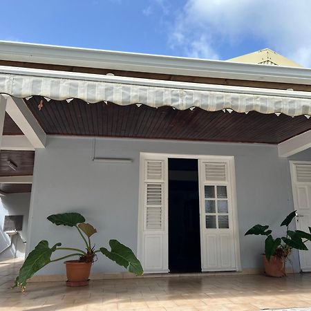 Villa A Louer A Sainte-Anne En Martinique Екстериор снимка